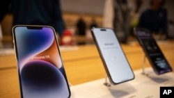 资料照片:苹果手机。