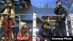 黄之锋绝食后周六晚重返金钟发表感言(苹果日报图片)