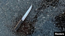 Komnas Perempuan menduku jaksa penuntut umum yang akan mengajukan kasasi terhadap putusan hakim Pengadilan Negeri Surabaya yang membebaskan terdakwa Gregorius Ronald Tannur dari dakwaan penganiayaan dan pembunuhan kekasihnya. (Foto: Ilustrasi/NYPD/AP)