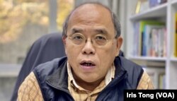 钟剑华表示,支持平反六四受访者比以往低,与最近两年的社会气氛相当压抑有关,不需要太过悲观 (美国之音汤惠芸)