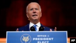 美国当选总统拜登在威尔明顿的女王剧院发表讲话。(2020年11月25日)