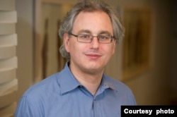 美国华盛顿的智库全球发展中心高级研究员查尔斯·肯尼(照片提供:查尔斯·肯尼)