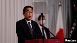 日本首相岸田文雄2022年7月11日在国会选举结果公布后见记者。(路透社)