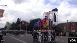 陆海空三军仪仗队(美国之音许波拍摄)