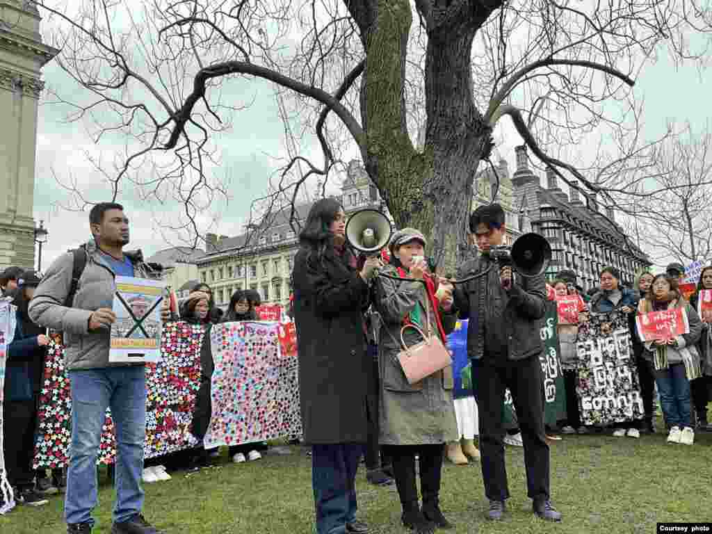 ယူကေနိုင်ငံ လန်ဒန်မြို့တော်မှာ ဒီနေ့ကျင်းပတဲ့ စစ်တပ်အာဏာသိမ်း ၄ နှစ်ပြည့် ဆန့်ကျင်ဆန္ဒပြပွဲ မြင်ကွင်း။ ဖေဖေါ်ဝါရီ ၁၊ ၂၀၂၅ (Photo credit: NUG office, UK)