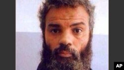 Ahmed Abu Khatallah bị truy tố tội thông đồng và cung cấp vật chất cho các phần tử khủng bố dẫn đến giết người.