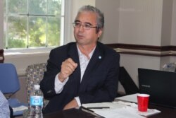 2015年9月19日,世界维吾尔大会副主席伊利夏提 (美国之音方冰拍摄)