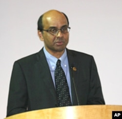 新加坡财政部长尚达曼