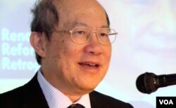 林和立讲演(美国之音国符拍摄)