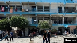 以色列2024年6月6日对加沙的一所学校实施了致命袭击,称该学校内有哈马斯据点。(路透社)