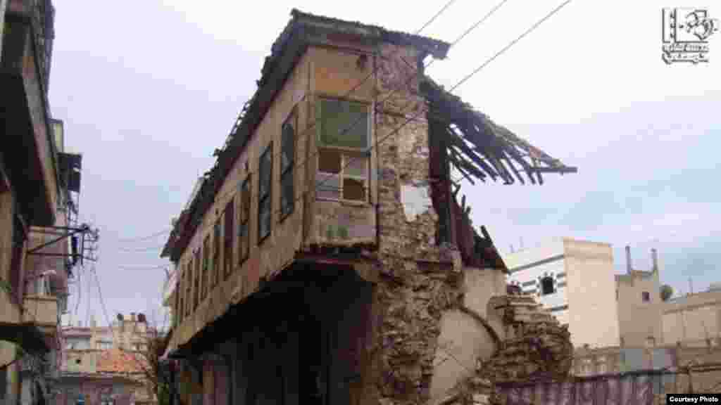 Chứng tích của một khu chợ trong thành phố Homs bị phá hủy bởi các vụ pháo kích của chính phủ Syria, ngày 5/1/2013.