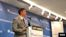 美国陆军部长埃斯珀2019年5月17日在大西洋理事会发表讲话(美国之音黎堡)