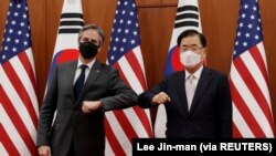 资料照:美国国务卿布林肯与韩国外交部长郑义溶在首尔会面。(2021年3月17日)