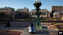 2020年3月9日纽约哥伦比亚大学校园。 包括哥伦比亚在内的全国许多大学关闭,并计划继续进行在线教学。