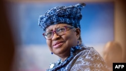 2024年2月16日,世界贸易组织总干事恩戈齐·奥孔乔–伊维拉(Ngozi Okonjo-Iweala)在日内瓦世界贸易组织总部举行的新闻发布会上向媒体发表讲话。
