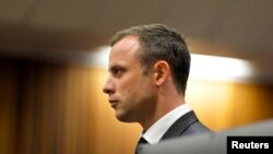 Vận động viên 'không chân' Oscar Pistorius tại phiên tòa ở Pretoria, ngày 3/3/2014.