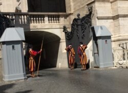 资料照片:梵蒂冈一处入口。