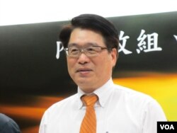 台湾民意基金会董事长游盈隆 (美国之音张永泰拍摄)