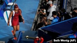 Ngôi sao quần vợt Nhật Bản Naomi Osaka bị loại sau vòng 3 Olympic Tokyo