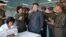 Lãnh tụ Kim Jong Un thăm một công xưởng tại Bình Nhưỡng.