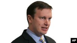 Thượng nghị sĩ Chris Murphy của Đảng Dân Chủ.