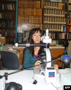 里查德.吉尔德研究生院博士生伊莎贝尔