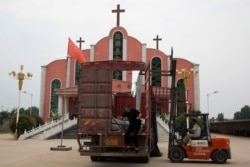 河南省平顶山当局准备拆除一间教堂。(2018年6月2日)