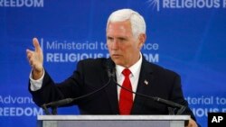 美国副总统彭斯在国务院举行的第二届宗教自由部长级会议上发表讲话。(2019年7月18日)