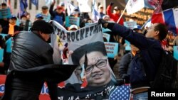 韩国民众2019年2月26日举行反平壤示威(路透社)