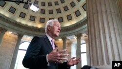 Thượng nghị sĩ John Cornyn, bang Texas, người nắm giữ kỷ luật của đảng Cộng hòa tại Thượng viện trong buổi phỏng vấn truyền hình tại Điện Capitol ngày 26/4/2018.