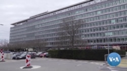 VOA英语视频: 新冠病毒蔓延期间 加州居民排队购买枪支 VOA英语视频: 新冠病毒蔓延期间 加州居民排队购买枪支