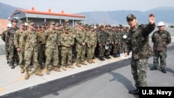 美韩军人参与“雏鹰2017“联合军演(美国海军照片)