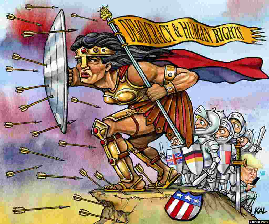 美国一知名非政府组织 "自由之家”的《2018世界自由报告》使用的图片显示,手持“民主和人权”旗帜的女神遭到箭雨的攻击(KAL图片)。在报告评估的195个国家和地区中,55%被评为“不自由”或“部分自由”。中国大陆一如既往地被列为“不自由”国家,在总分100分中只得到14分。香港地区以59分被评为“部分自由”。西藏地区的自由度全世界最低,仅得到1分,比朝鲜还差了2分。  