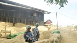 ရသေ့တောင် ဒုံးပိုက်နယ်ခြားစောင့်ရဲစခန်း တိုက်ခိုက်ခံရပြီး ဒေသခံတွေ ထွက်ပြေးနေ ရသေ့တောင် ဒုံးပိုက်နယ်ခြားစောင့်ရဲစခန်း တိုက်ခိုက်ခံရပြီး ဒေသခံတွေ ထွက်ပြေးနေ