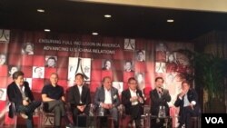 2016年4月“百人会”举行年会,好莱坞电影制作人在讨论好莱坞与中国。(斯洋拍摄)