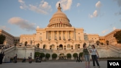 美国国会(美国之音常晓拍摄)