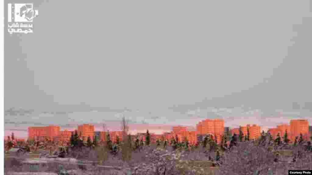 Thành phố Homs nhìn từ El-Waer.