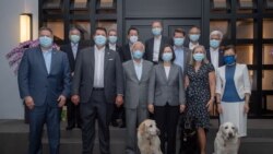 台湾总统蔡英文在台北会见美国副国务卿克拉奇(左)率领的代表团。(照片来源:台湾总统府)