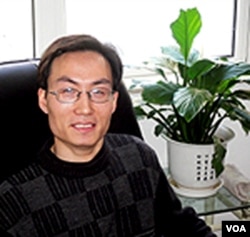 伊力哈木的辩护律师李方平(资料照片)