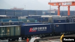 资料图:中国重庆发往德国杜伊斯堡的中欧货运班列。(2019年3月30日)