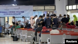 图为印度尼西亚首都雅加达苏加诺-哈达国际机场临时设置的危机中心(2021年1月9日)