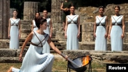 奥林匹克圣火点燃仪式在希腊雅典举行。 (2016年4月21日)