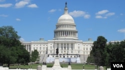 美国国会大厦(美国之音记者李逸华拍摄)