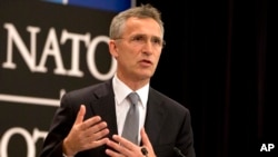 2016年6月13日,北约秘书长斯托尔滕贝格在布鲁塞尔北约总部发表讲话。