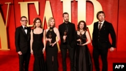 Автори фільму "20 днів у Маріуполі".