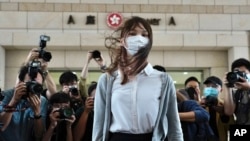 资料照:前香港众志副秘书长周庭抵达香港一家法庭。(2020年11月23日)