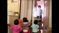 婴儿箱给弃婴第二次生命