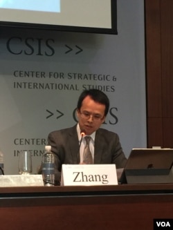 张锋,澳大利亚国立大学亚太学院讲师。(美国之音莉雅拍摄)