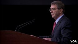 美国防部长卡特预告新财年国防预算 ( 美国国防部照片, 2016年2月2日)