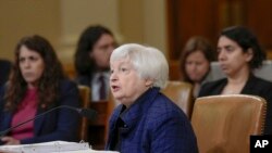 美国财政部长珍妮特·耶伦在众议院筹款委员会作证。(2024年4月30日)
